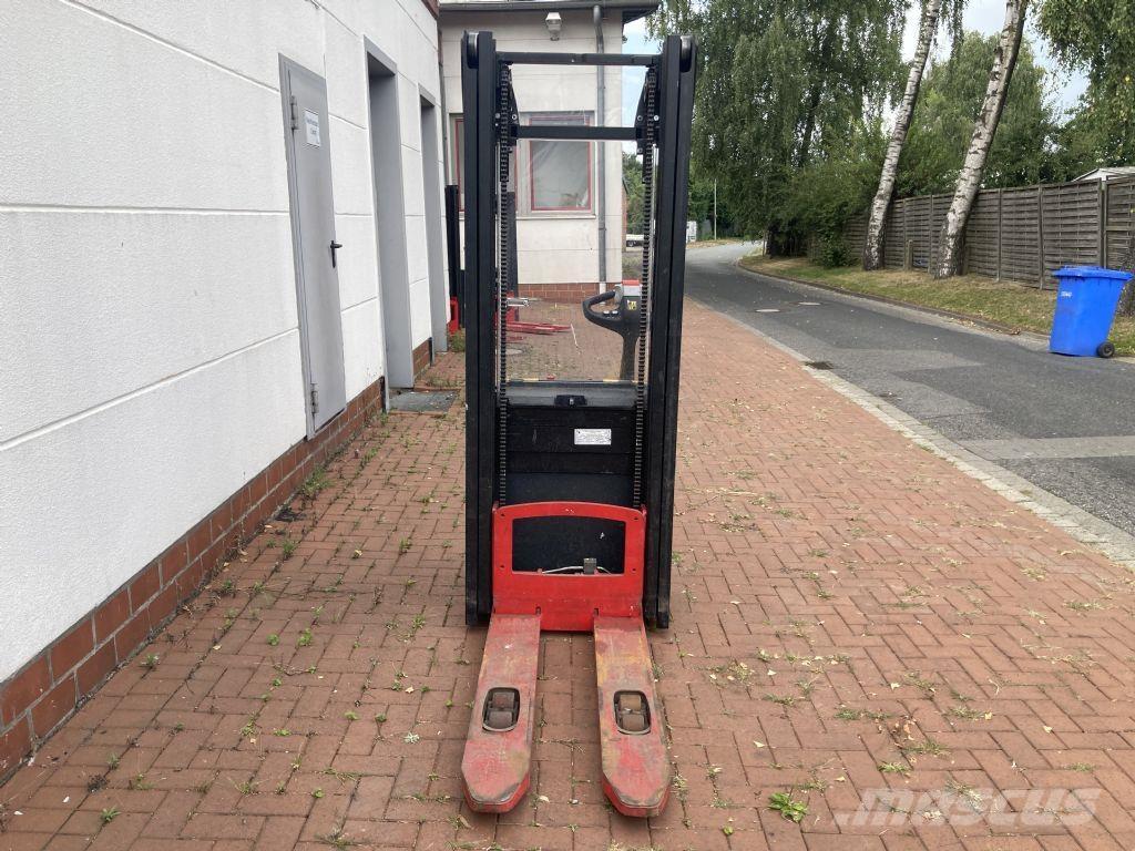 Hyster S 1.0 Wózki widłowe unoszące z dyszlem
