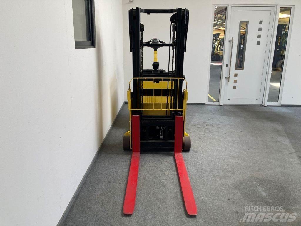 Hyster S 1.0 C Wózki widłowe unoszące z dyszlem