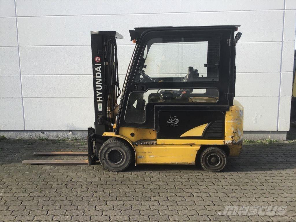 Hyundai 32B-7 Wózki elektryczne