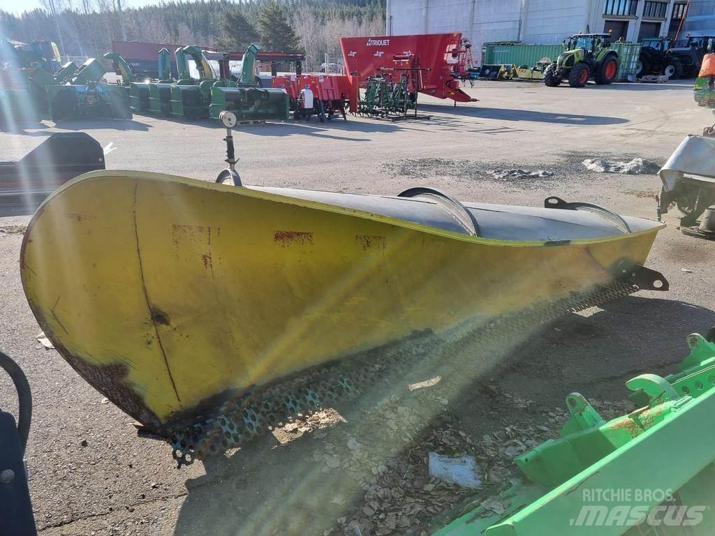 Ajax 3900 Lemiesze i pługi śnieżne