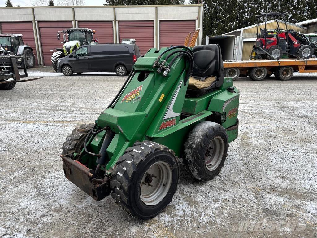 Avant 320 Ładowarki wielofunkcyjne