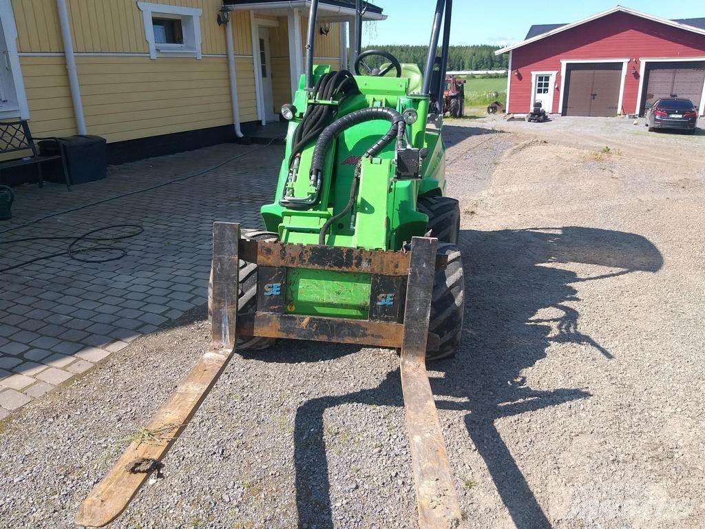 Avant R20 Ładowarki wielofunkcyjne