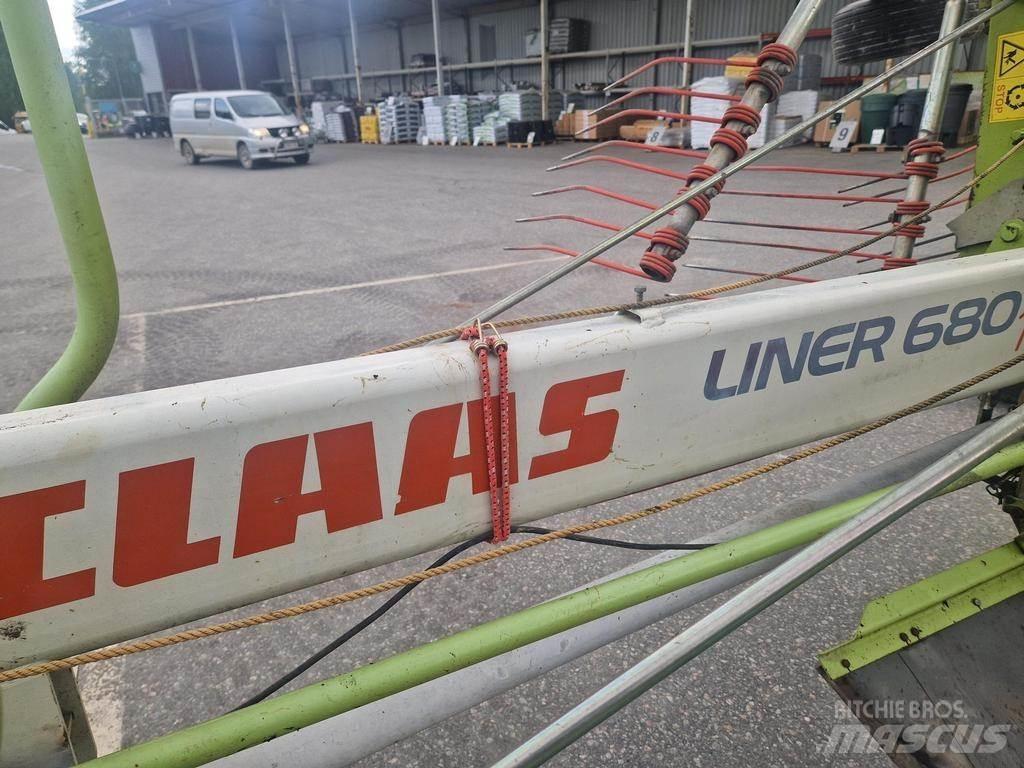 CLAAS 680 Zgrabiarki i przetrząsacze