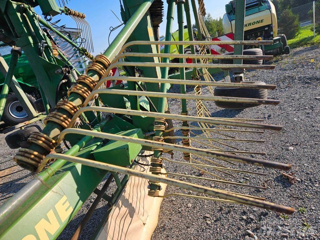 Krone 900 Zgrabiarki i przetrząsacze