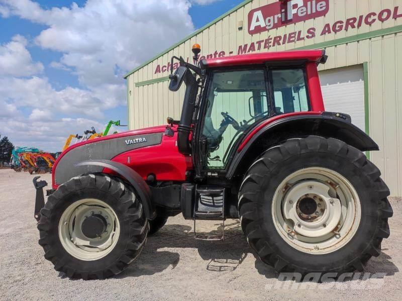 Valtra T151 Ciągniki rolnicze