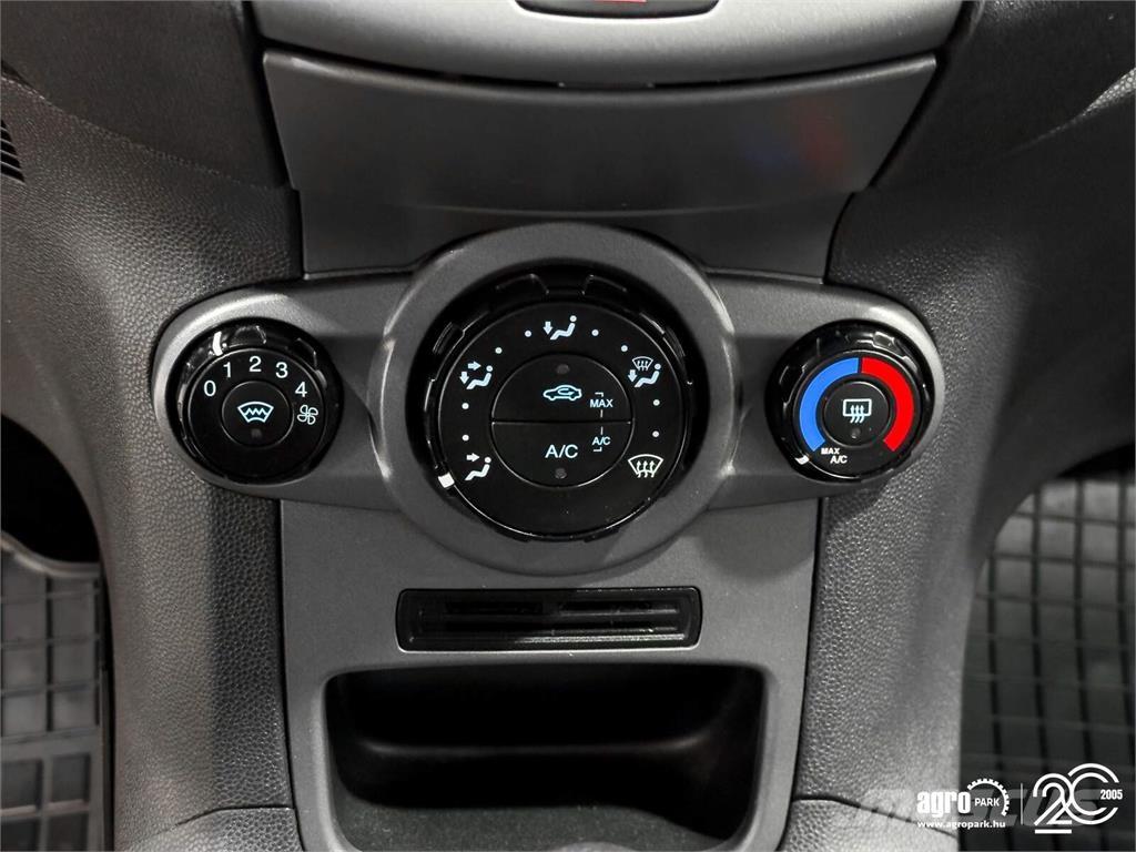 Ford Fiesta Samochody osobowe