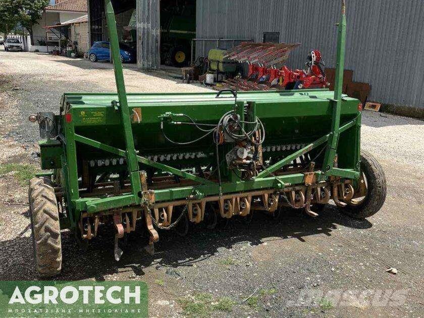 Amazone D7/30E Ciągniki rolnicze