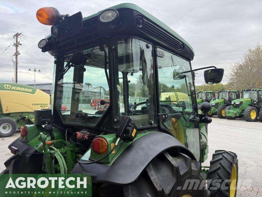 John Deere 5075 GF Ciągniki rolnicze