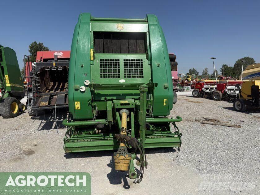 John Deere 864 Prasy zwijające