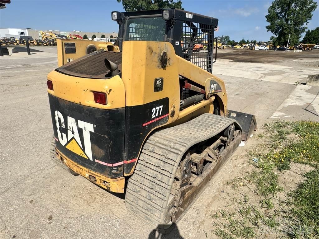 CAT 277 Ładowarki burtowe