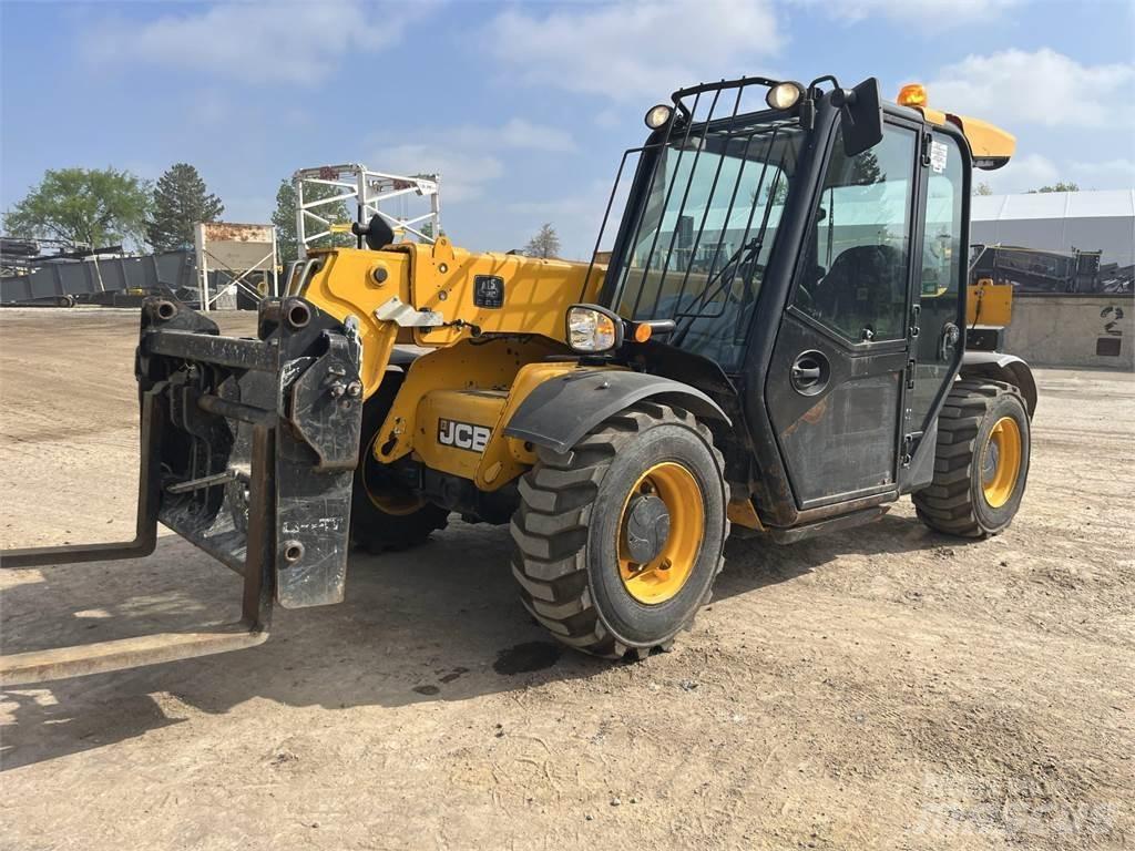JCB 525-60 Ładowarki teleskopowe