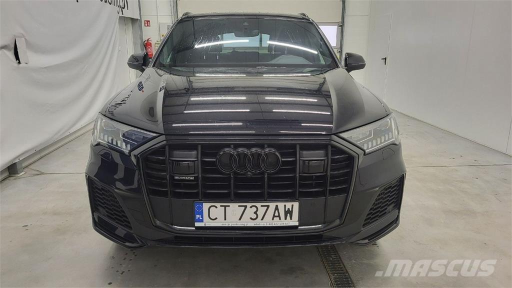 Audi Q7 Samochody osobowe