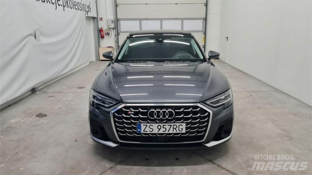 Audi S8 Samochody osobowe