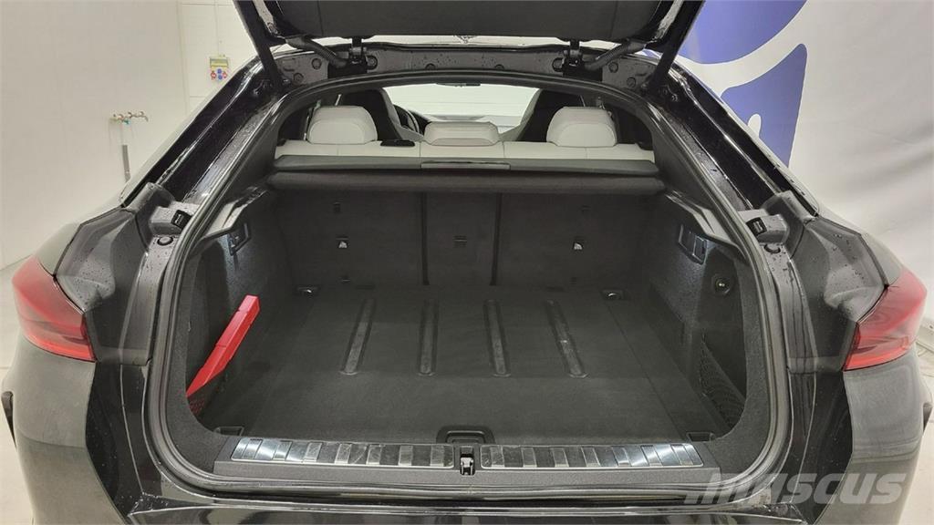 BMW X6 M Samochody osobowe