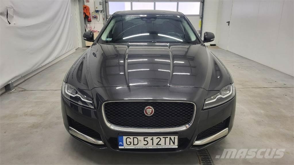 Jaguar XF Samochody osobowe