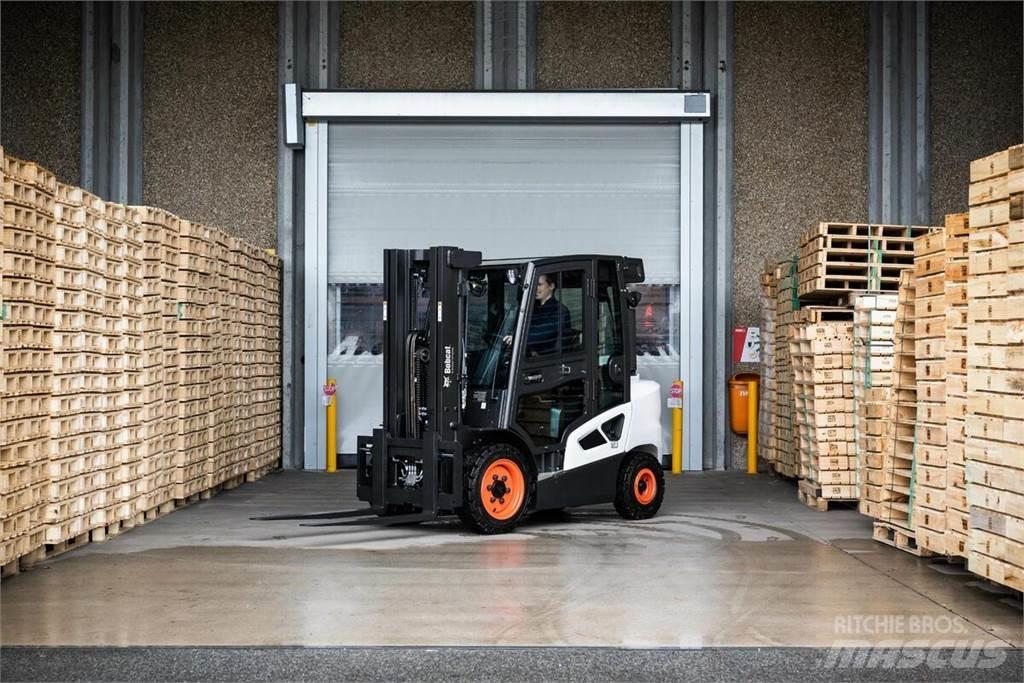 Bobcat D 30 S 9 Wózki Diesla