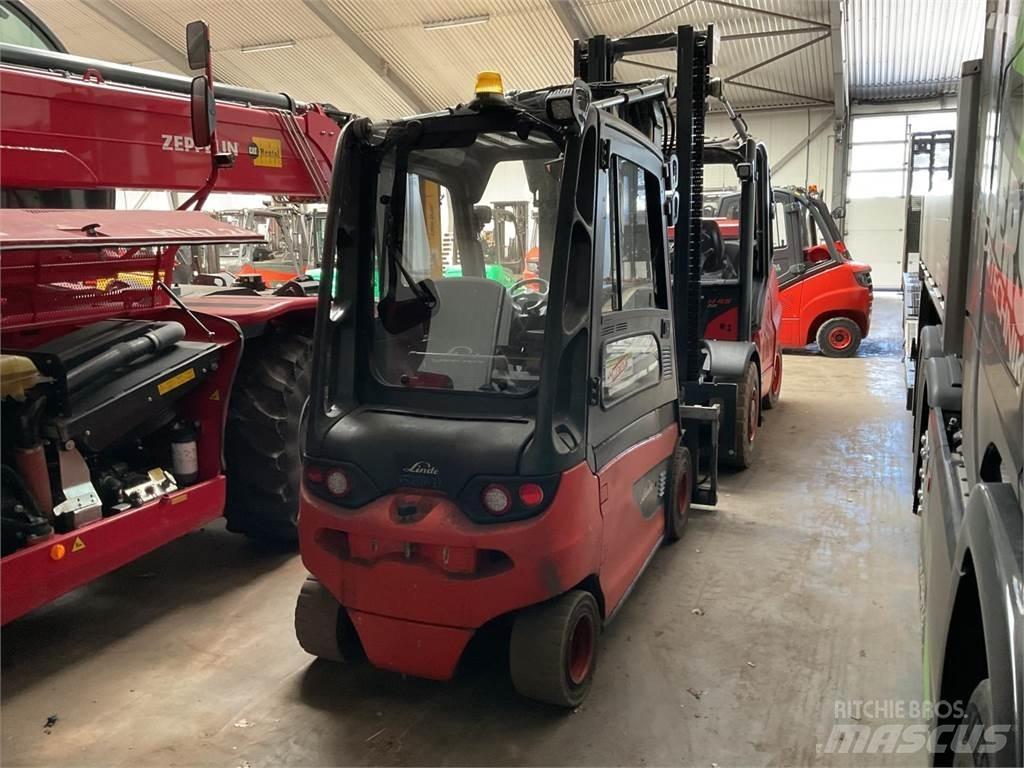 Linde E 30 - 01 Wózki elektryczne