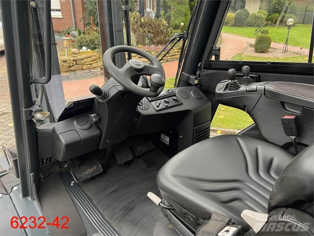 Linde H 30 D 02 EVO Wózki Diesla
