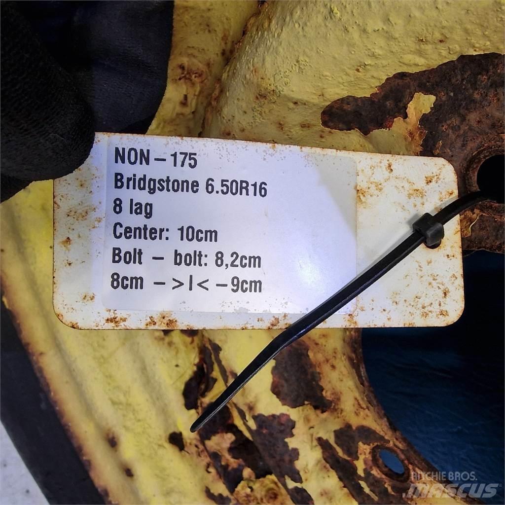  16 6.50R16 LT Opony, koła i felgi