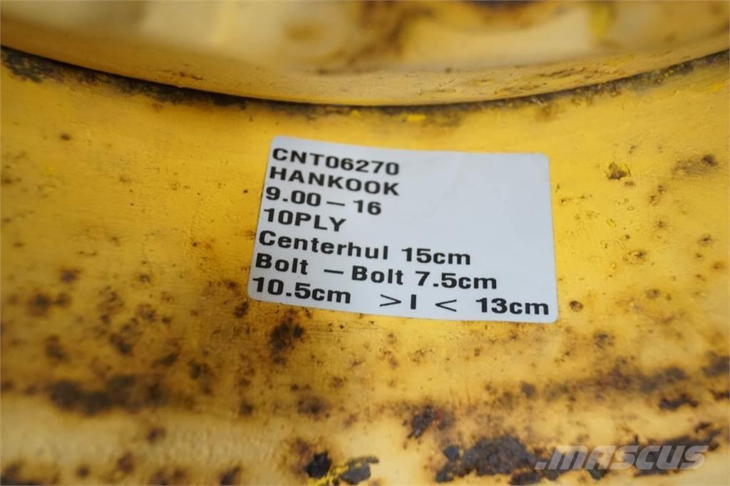  16 9.00-16 Opony, koła i felgi
