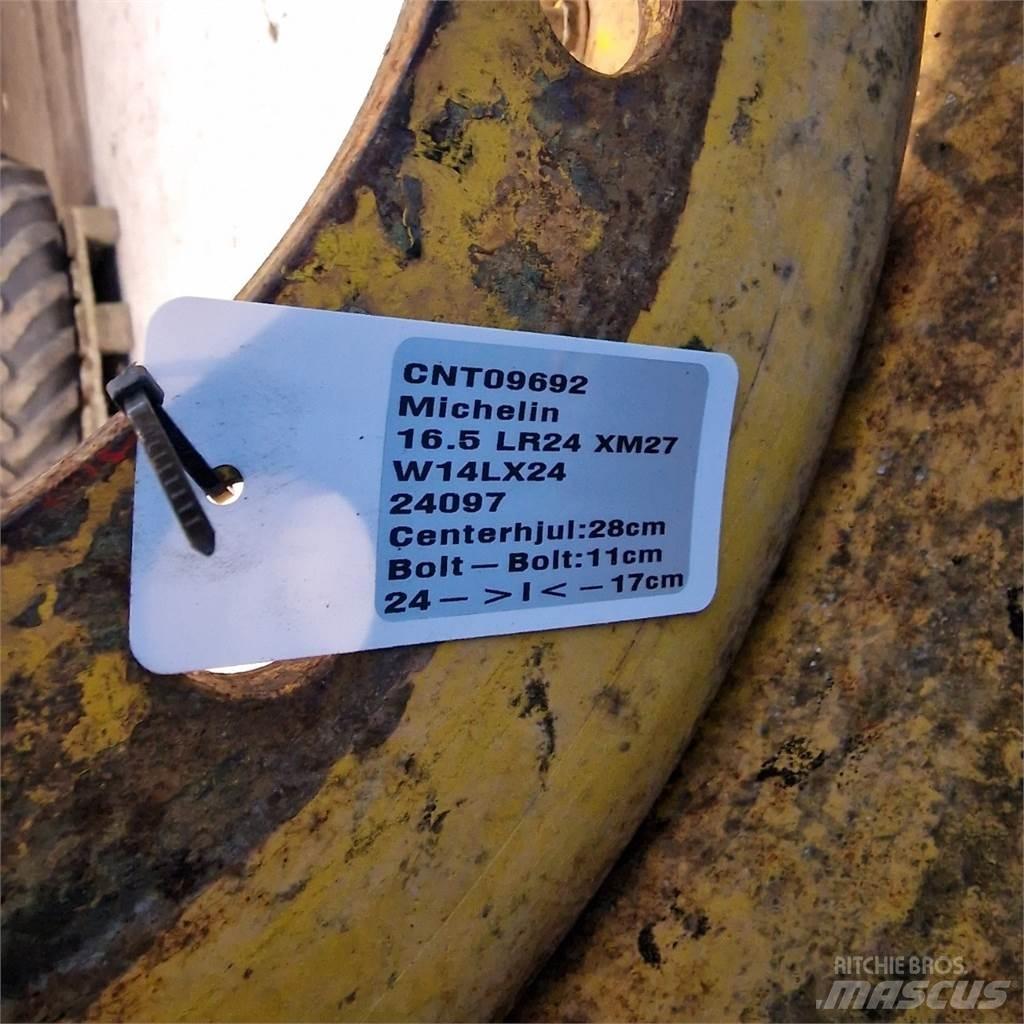  24 19.5 LR 24 Opony, koła i felgi