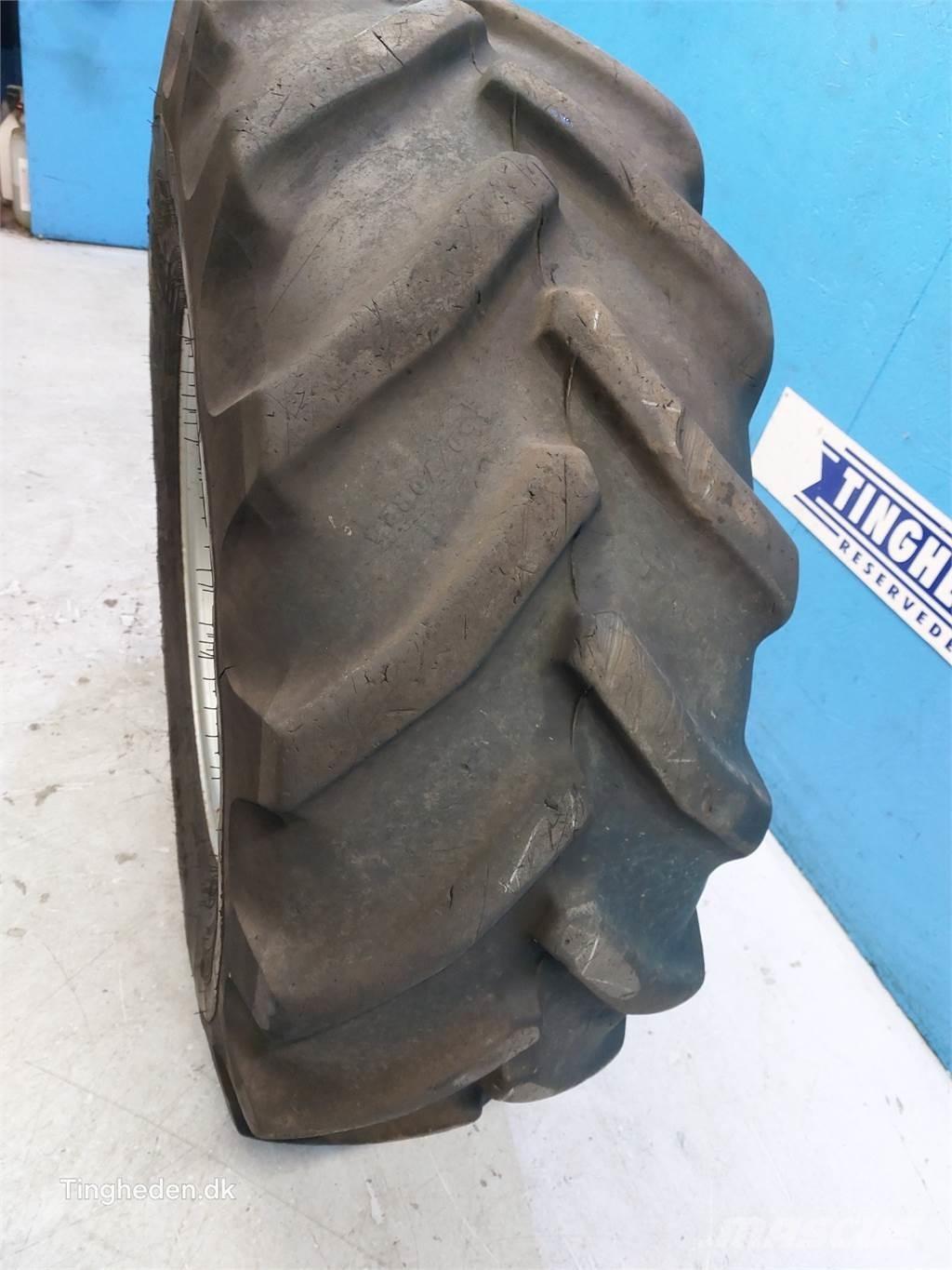  24 460/70R24 Opony, koła i felgi