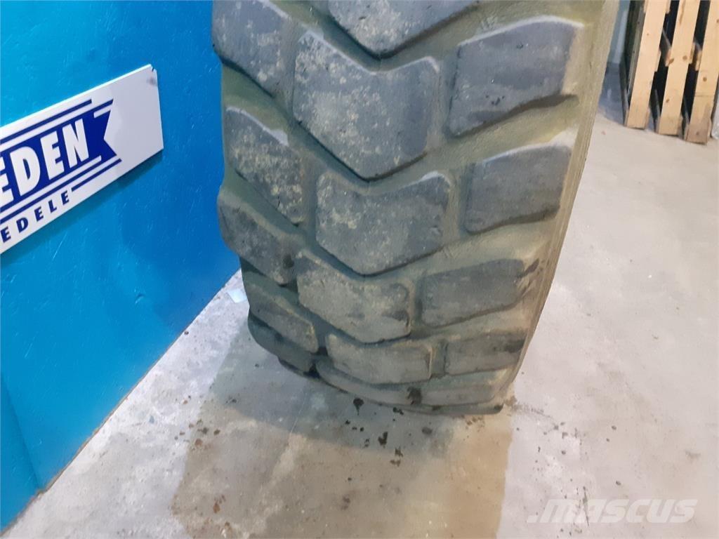  25 20.5R25 Opony, koła i felgi