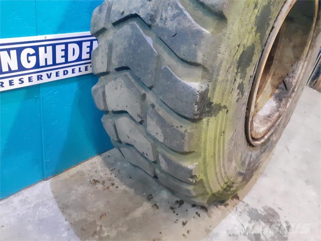  25 20.5R25 Opony, koła i felgi