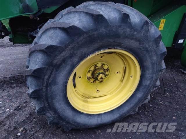  26 16.9R26 Opony, koła i felgi