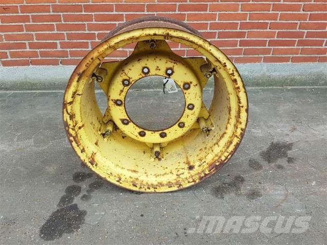  26 W15LX26 Opony, koła i felgi