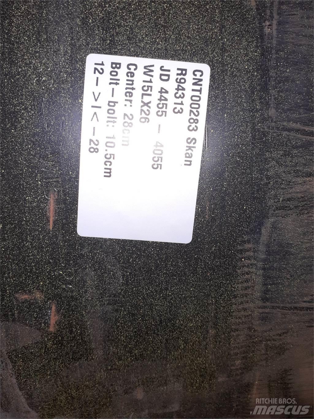  26 W15LX26 Opony, koła i felgi