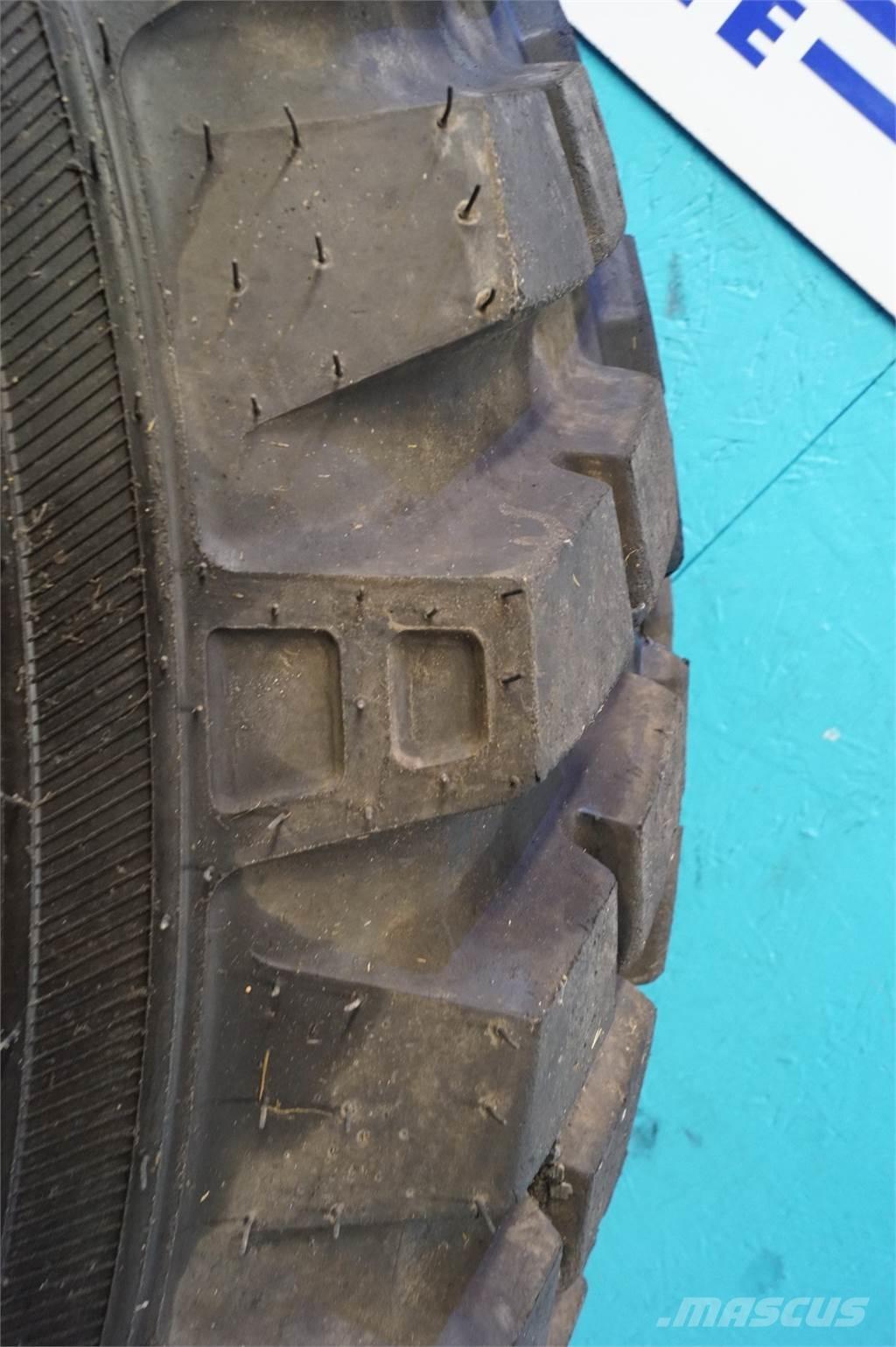  28 440/80R28 Opony, koła i felgi