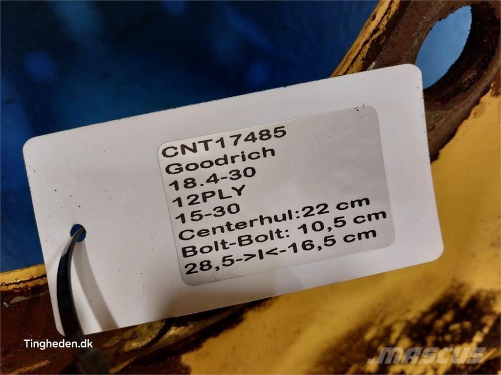  30 18.4-30 Opony, koła i felgi