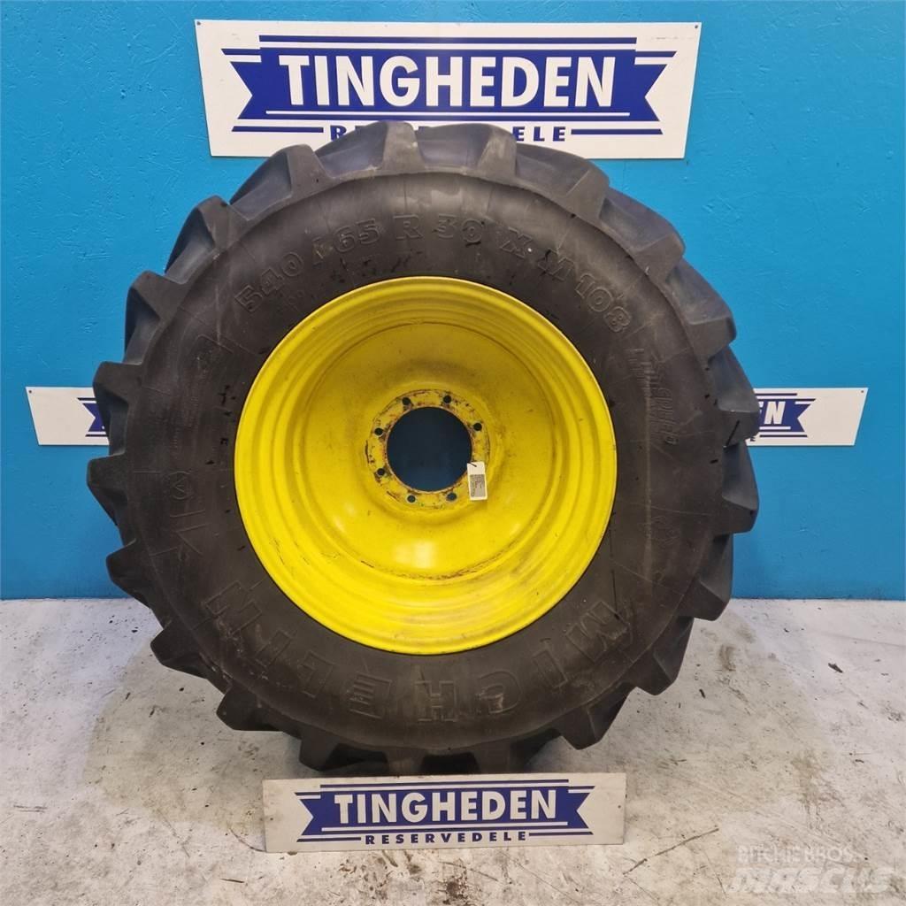  30 540/65 R30 Opony, koła i felgi