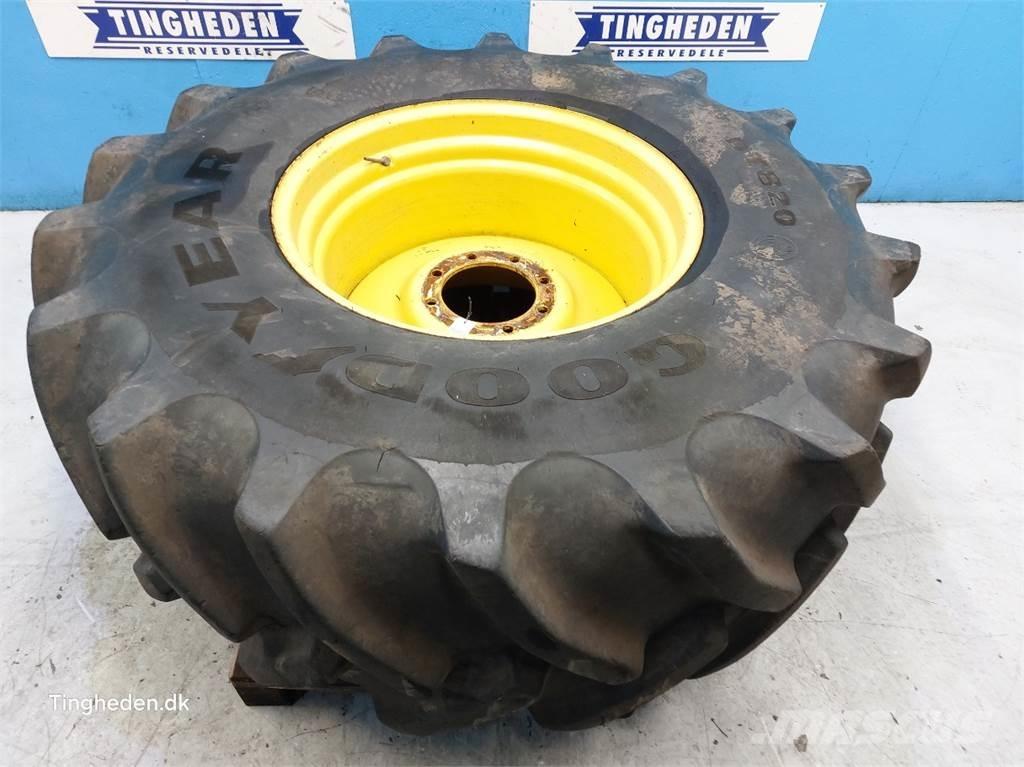  32 650/75 R32 Opony, koła i felgi
