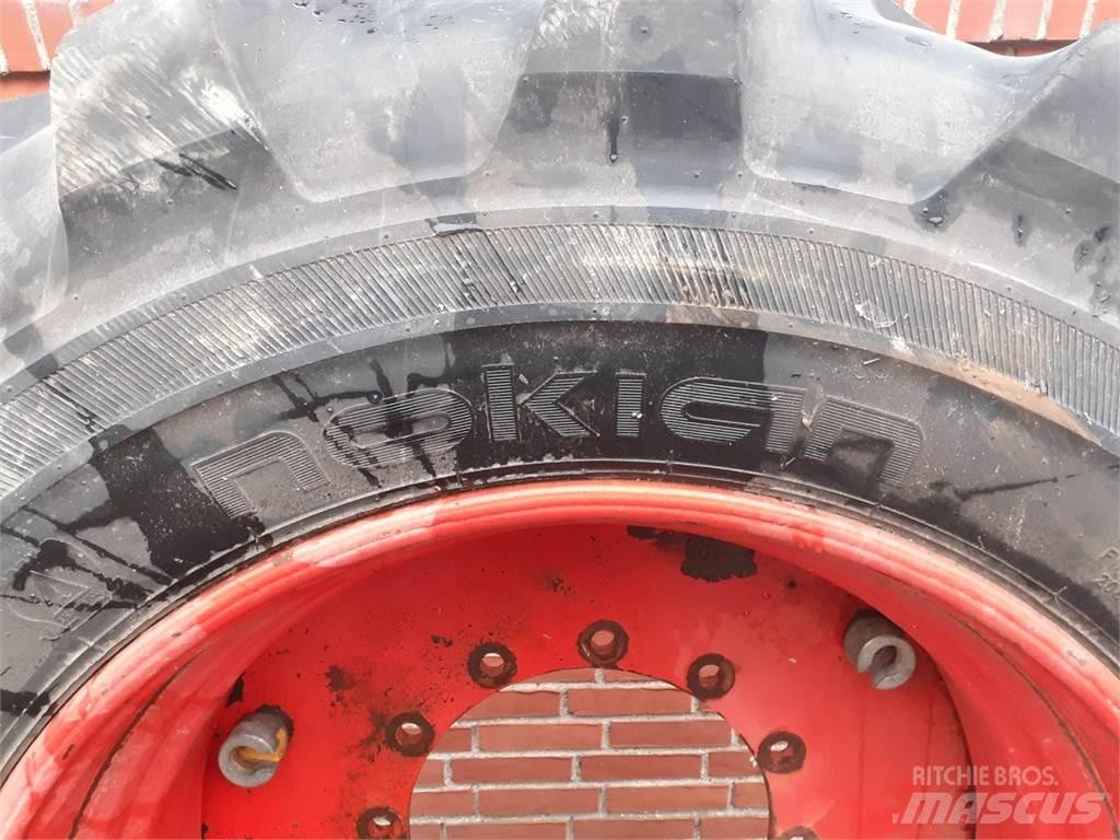  34 600/65R34 Opony, koła i felgi