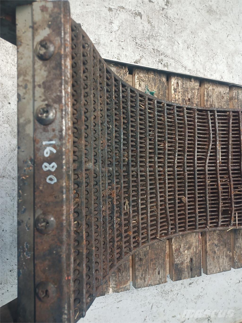 CASE 1680 Akcesoria do kombajnów zbożowych