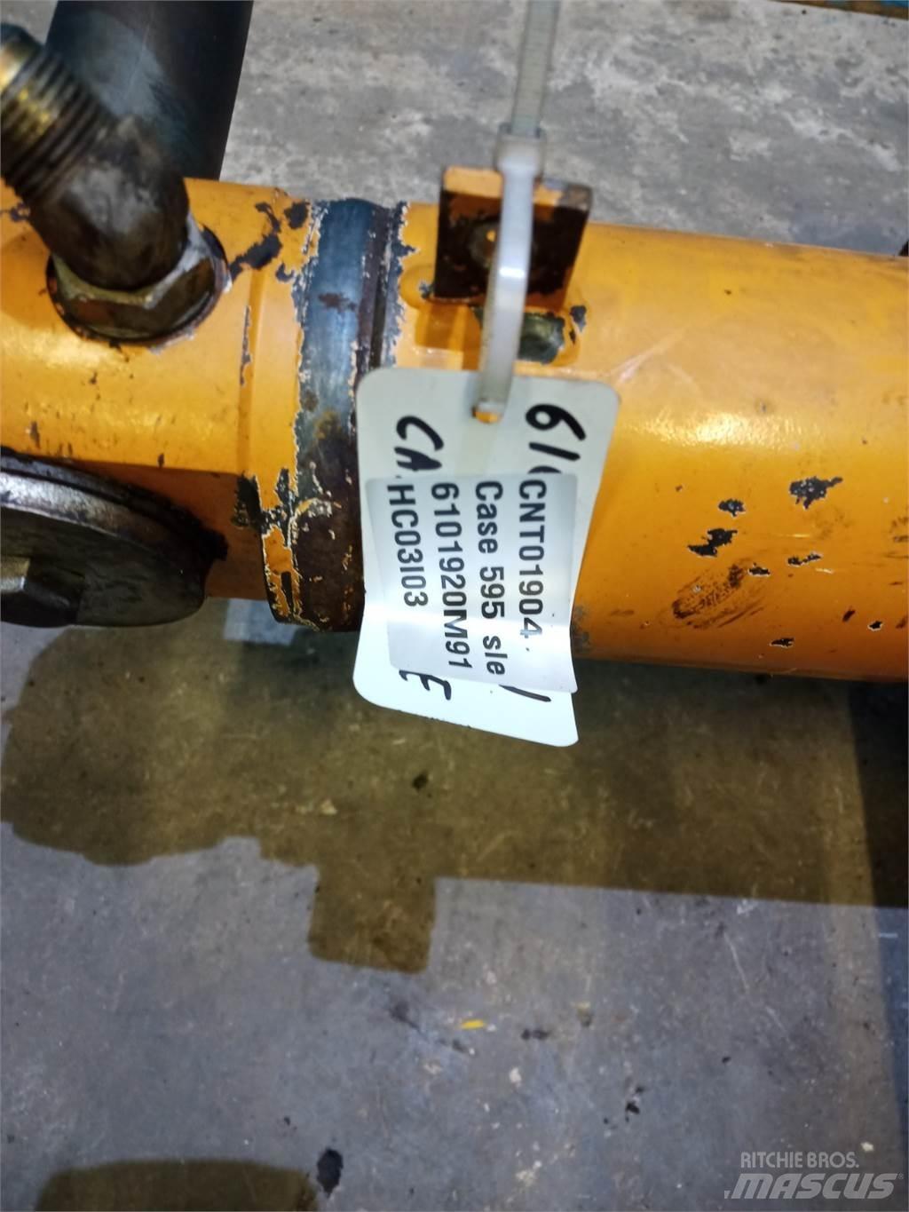 CASE 595 Wysięgniki i ramiona