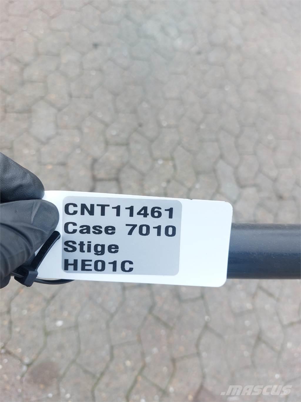 CASE 7010 Kabina i wnętrze