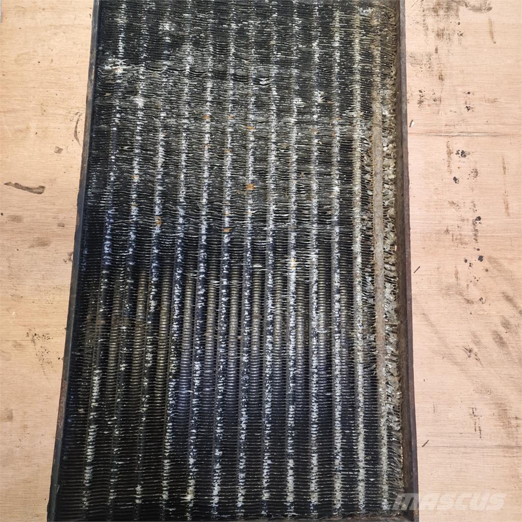 CASE 7130 Chłodnice