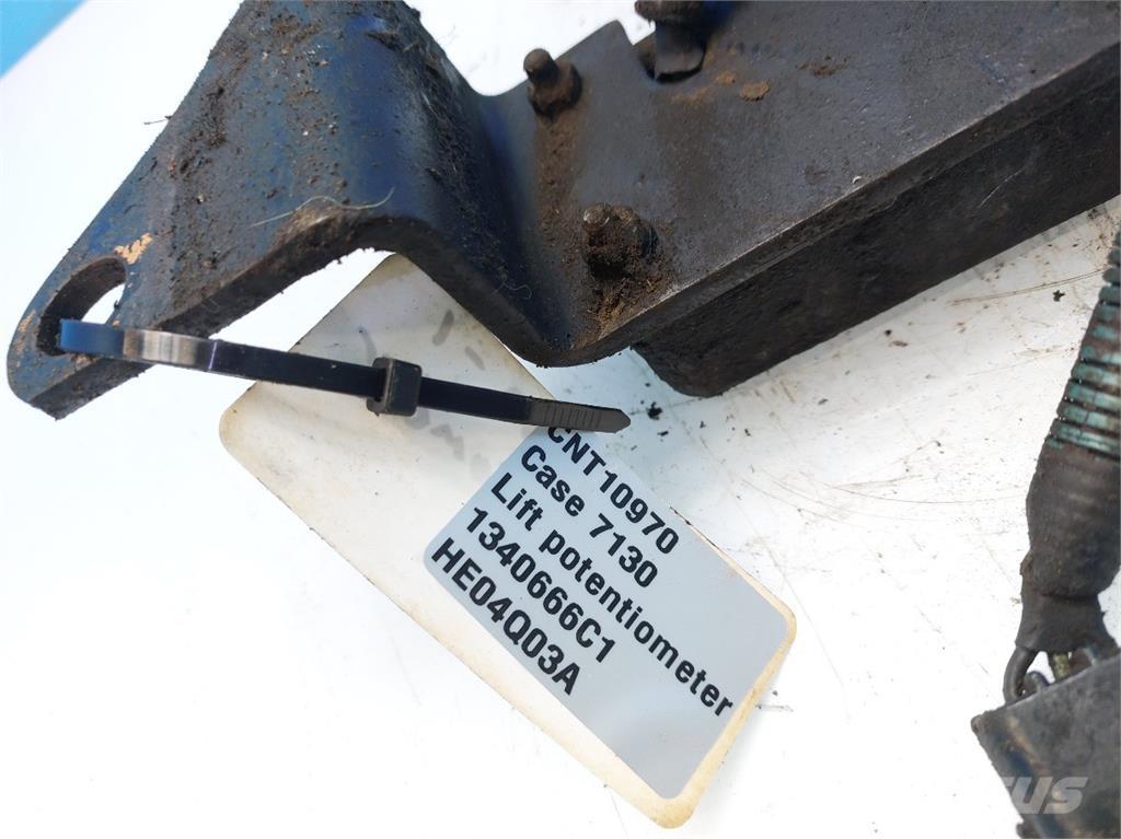 CASE 7130 Elektronika