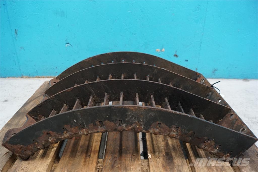 CASE 8010 Akcesoria do kombajnów zbożowych