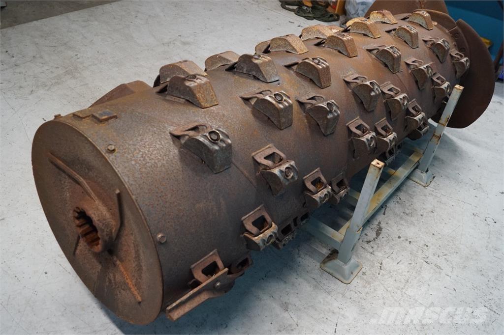 CASE 8010 Akcesoria do kombajnów zbożowych