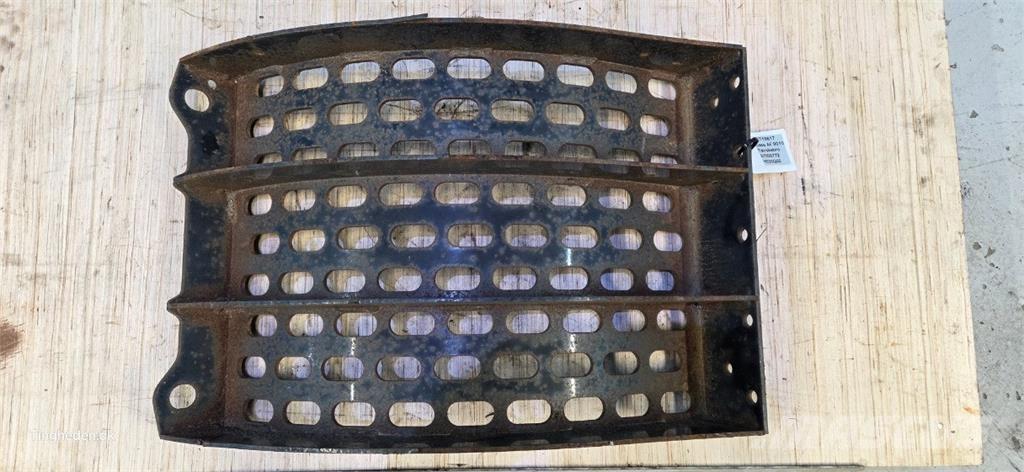 CASE 9010 Akcesoria do kombajnów zbożowych
