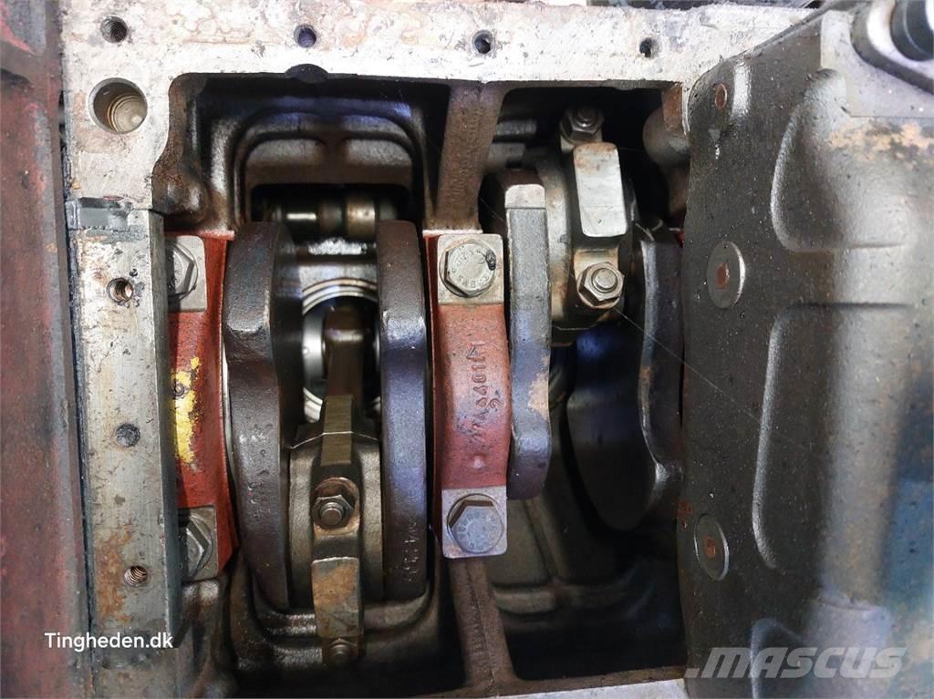 CASE D268 Silniki