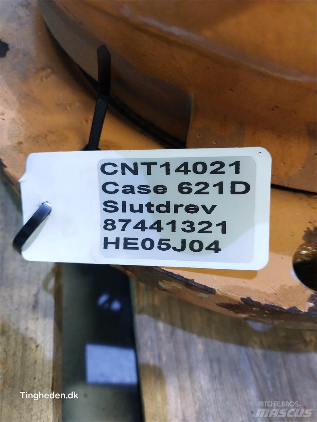 Case IH 621D Mosty, wały i osie