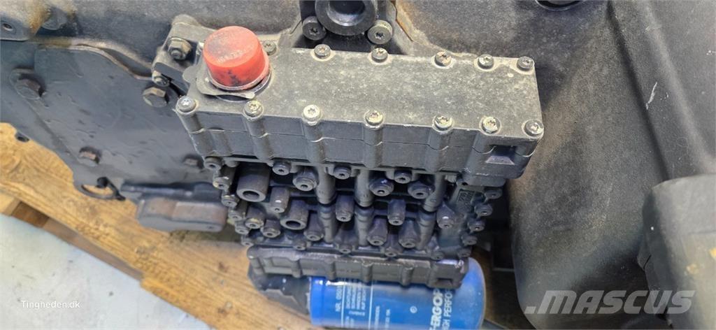 Case IH 721E Przekładnie i skrzynie biegów