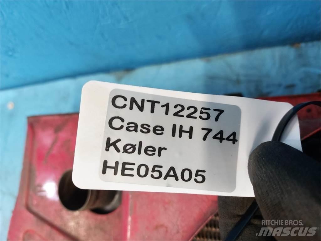 Case IH 744 Chłodnice