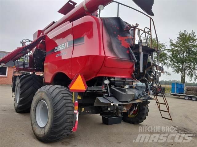 Case IH 8010 Kombajny zbożowe