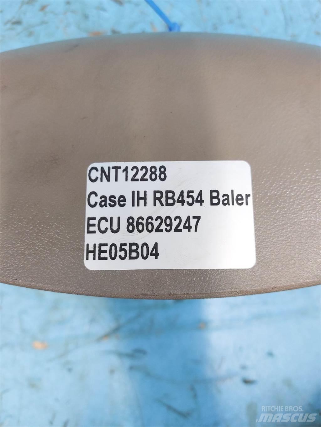 Case IH RB454 Przyczepy do przewozu słomy w belach